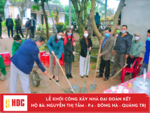 LỄ KHỞI CÔNG XÂY NHÀ ĐẠI ĐOÀN KẾT, HỘ BÀ: NGUYỄN THỊ TẰM – P.4 – ĐÔNG HÀ – QUẢNG TRỊ