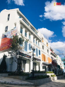 Edde3ab1edaa18f441bb